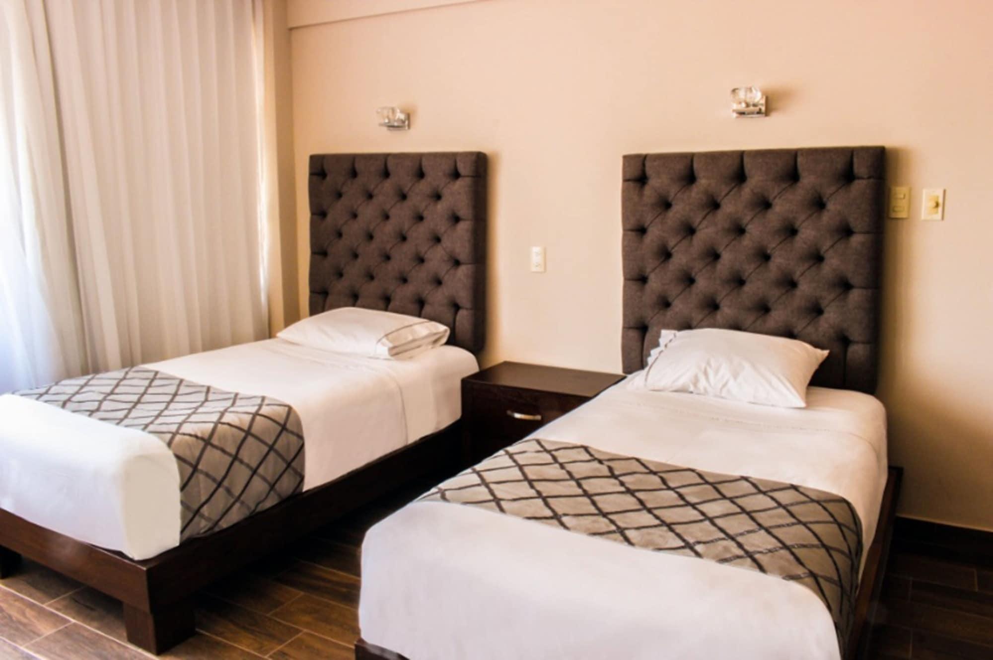 Hotel Senorial Platino ليون المظهر الخارجي الصورة