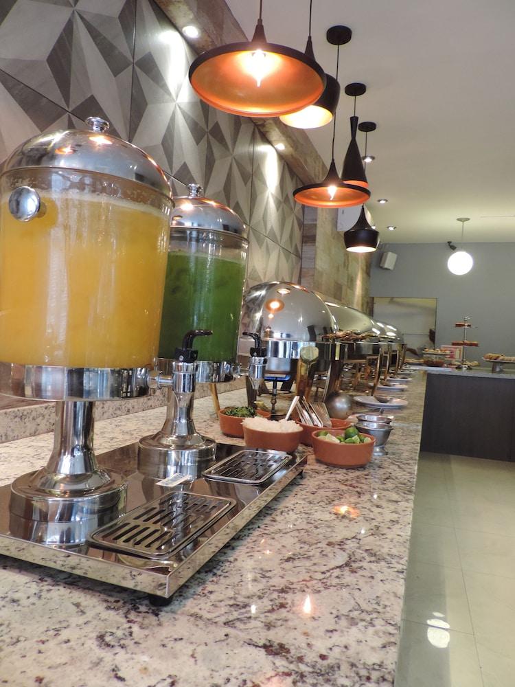 Hotel Senorial Platino ليون المظهر الخارجي الصورة